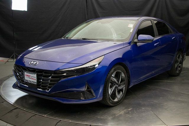 Used 2023 Hyundai Elantra Limited w/ Cargo Package FWD image 7