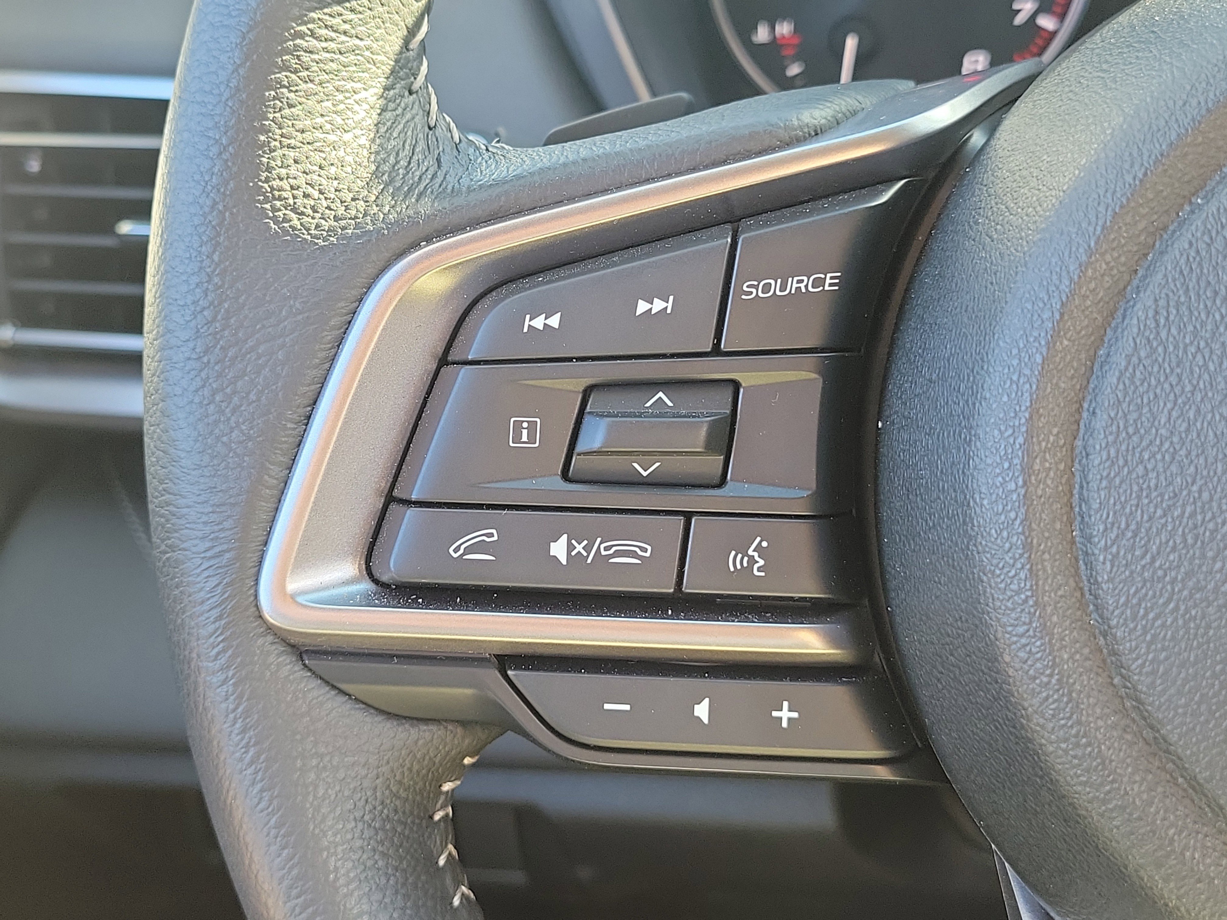 Certified 2025 Subaru Legacy Limited w/ Popular Package #3 image 27