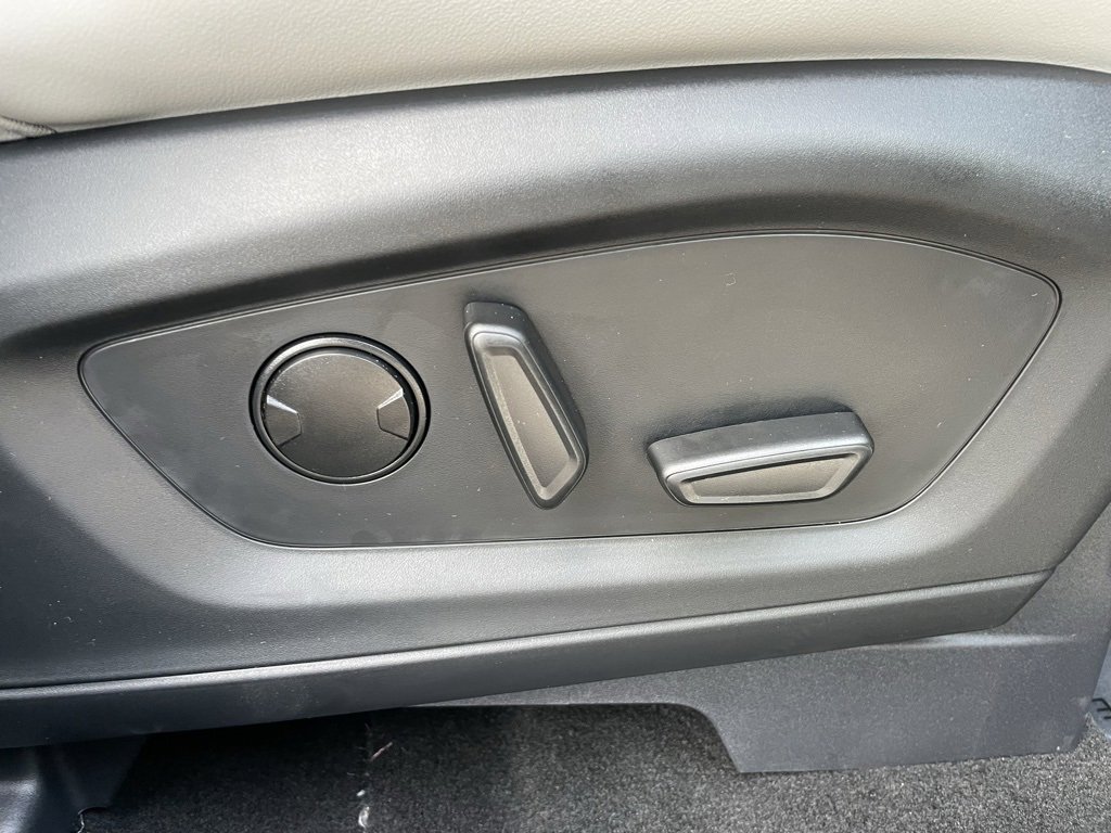 New 2026 Ford Explorer Active image 59