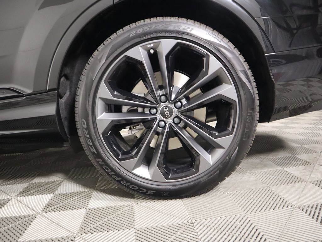 New 2025 Audi Q7 3.0T Premium Plus image 32