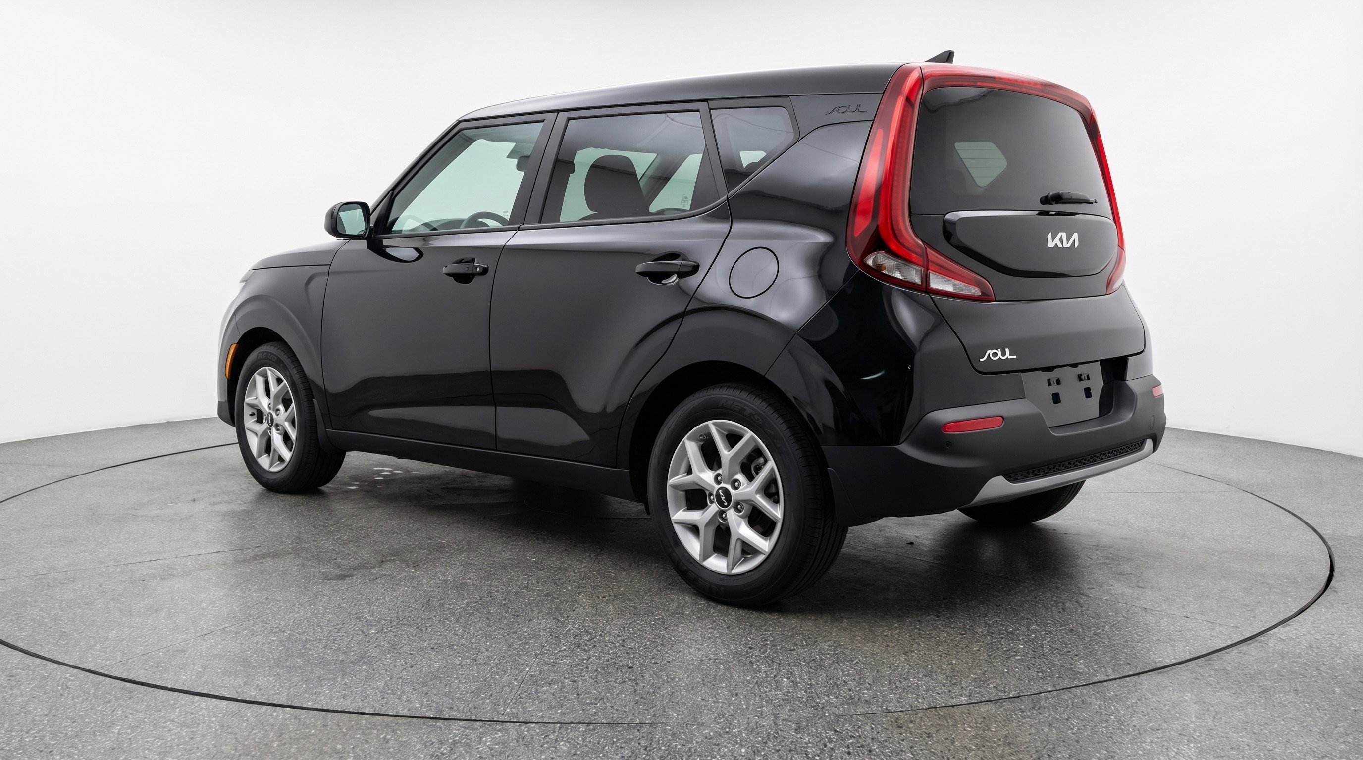 Used 2025 Kia Soul LX w/ LX Technology Package image 6