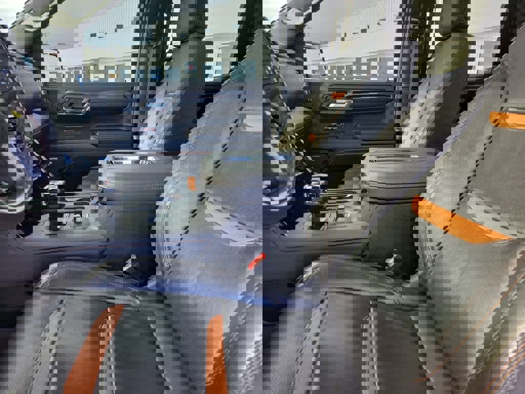 Used 2022 GMC Sierra 1500 AT4 w/ AT4 Preferred Package image 22