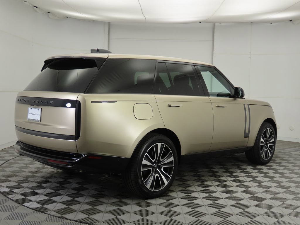 New 2025 Land Rover Range Rover SE image 5