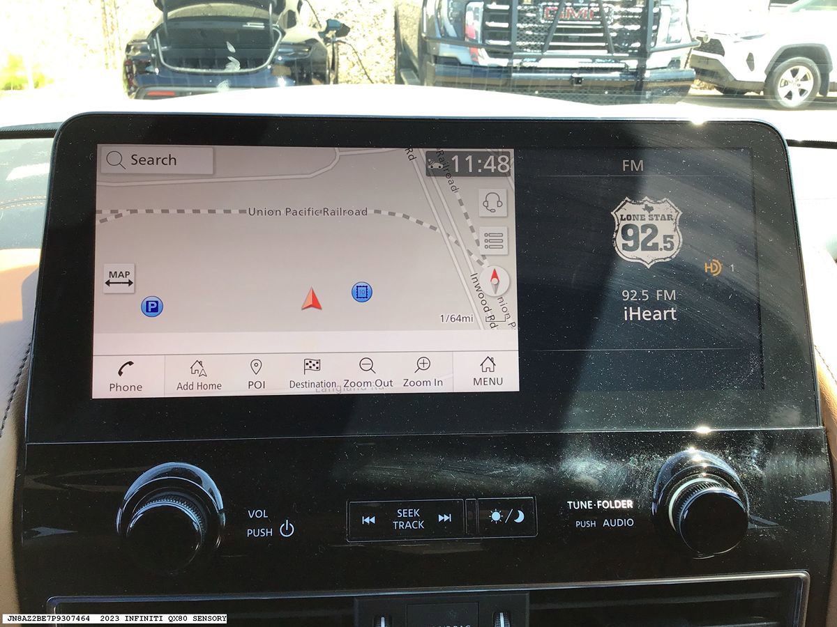 Used 2023 INFINITI QX80 Sensory w/ Cargo Package AWD/4WD image 16