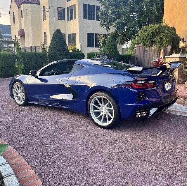 Used 2025 Chevrolet Corvette Stingray Coupe w/ 1LT image 33