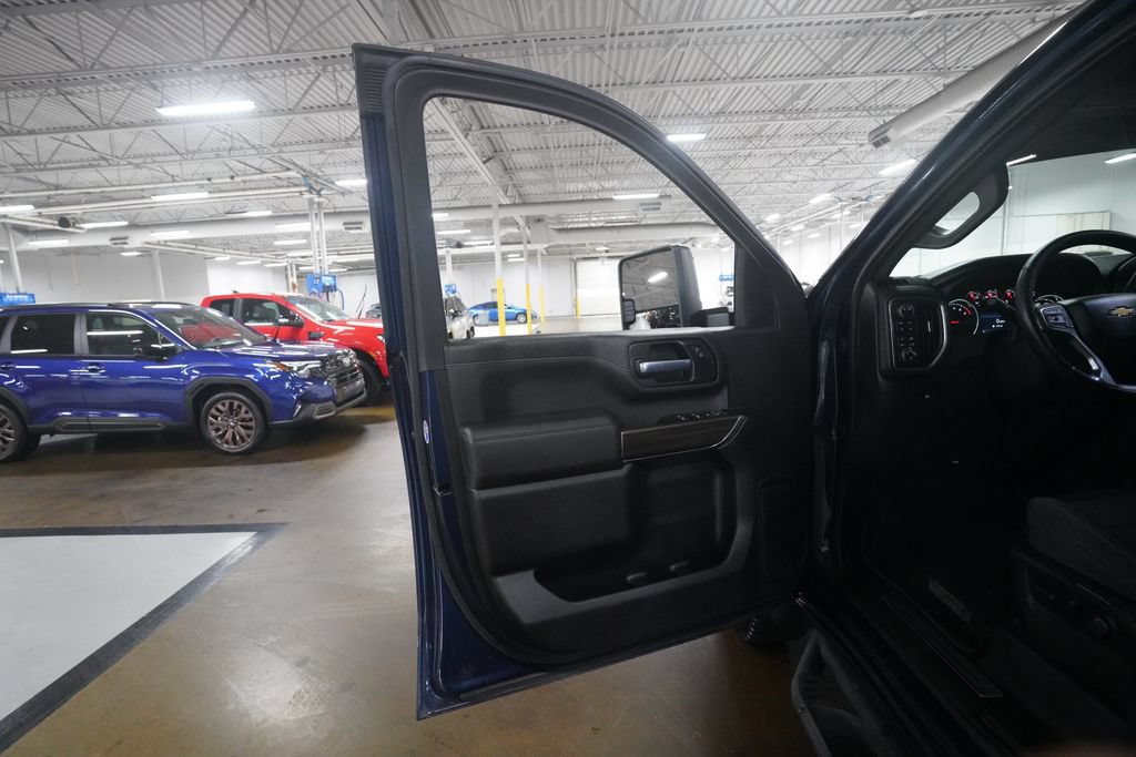 Used 2022 Chevrolet Silverado 2500 LT w/ Convenience Package AWD/4WD image 32