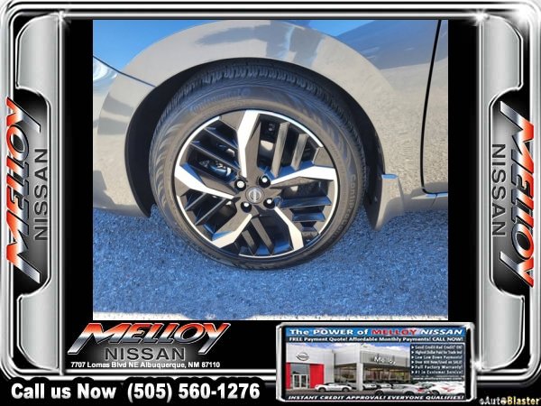 Used 2025 Nissan Versa SR w/ Trunk Package image 19