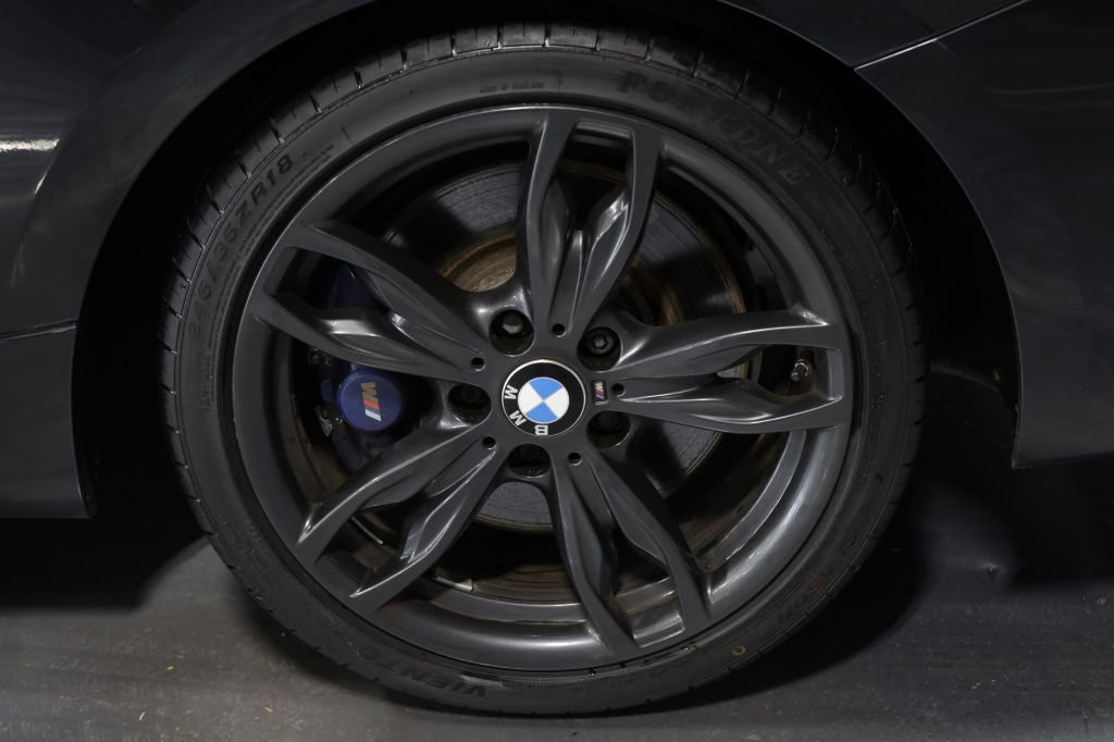 Used 2016 BMW M235i Coupe RWD image 32