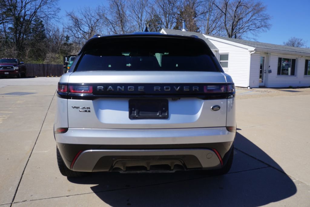 Used 2020 Land Rover Range Rover Velar R-Dynamic S image 4
