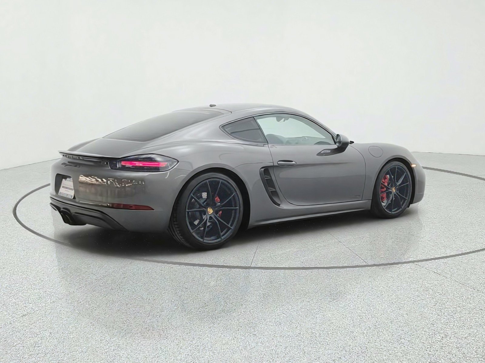 Used 2019 Porsche 718 Cayman GTS RWD image 5