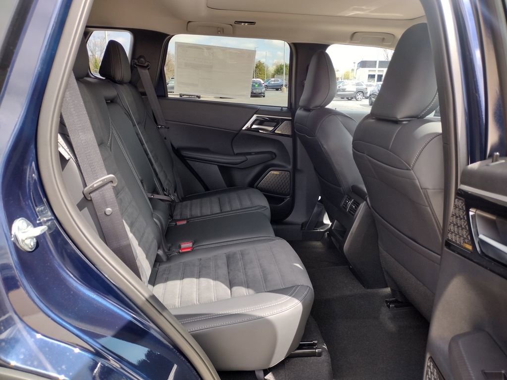 New 2026 Mitsubishi Outlander SE AWD/4WD image 11