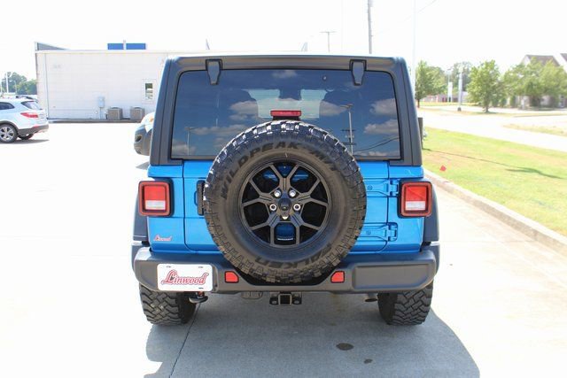 Used 2024 Jeep Wrangler Willys image 4