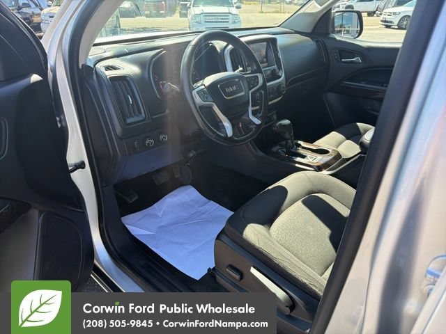 Used 2015 GMC Canyon SLE AWD/4WD image 12