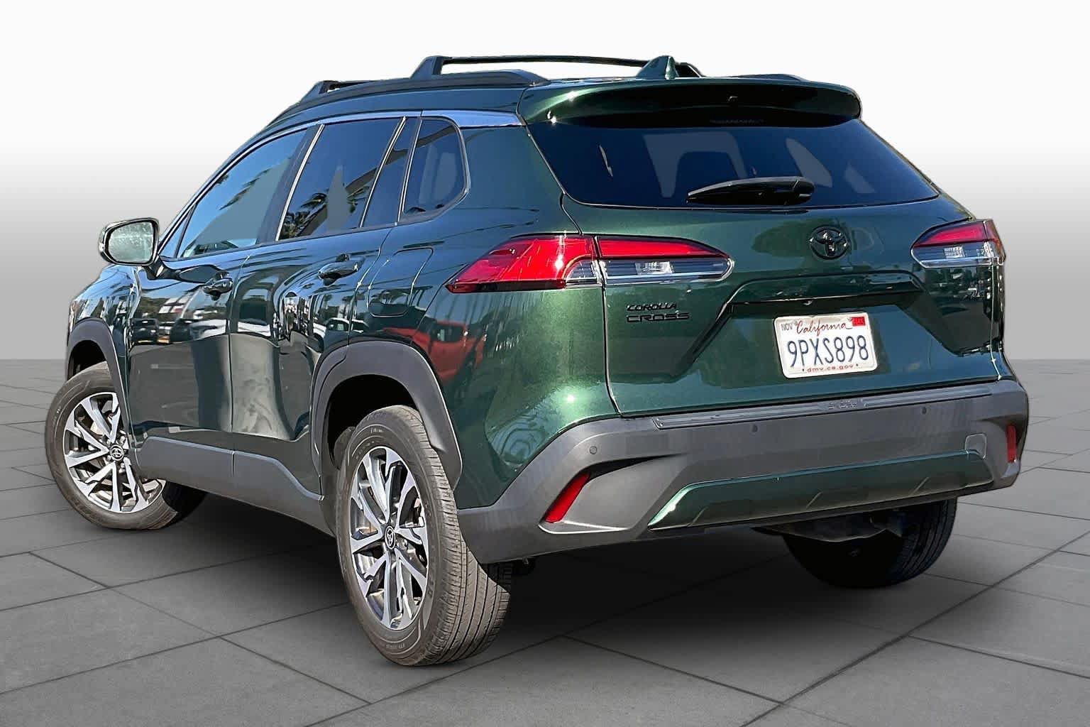 Certified 2024 Toyota Corolla Cross XLE w/ Convenience Package FWD image 11