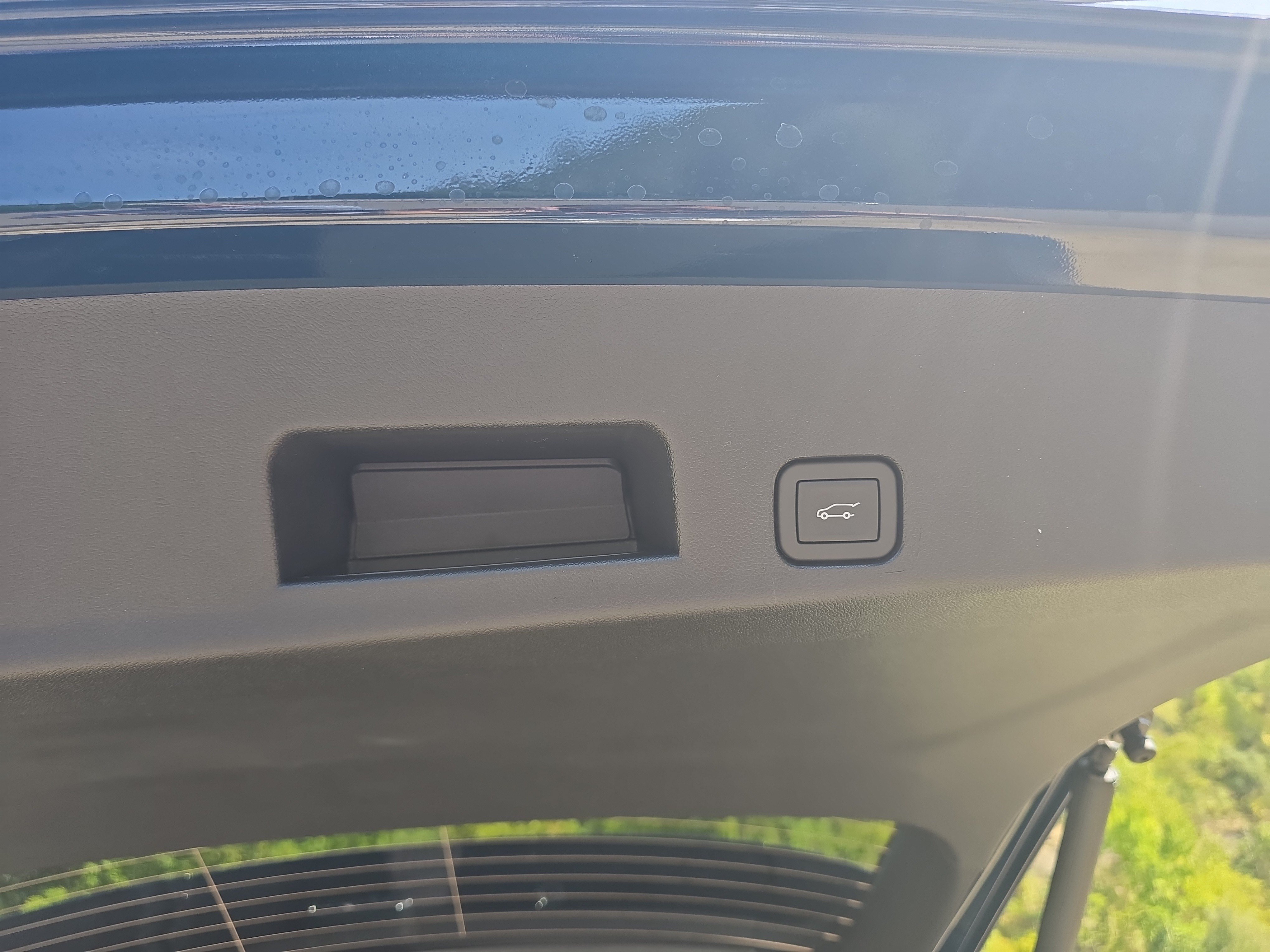 New 2027 Chevrolet Traverse RS w/ LPO, Floor Liner Package AWD/4WD image 26