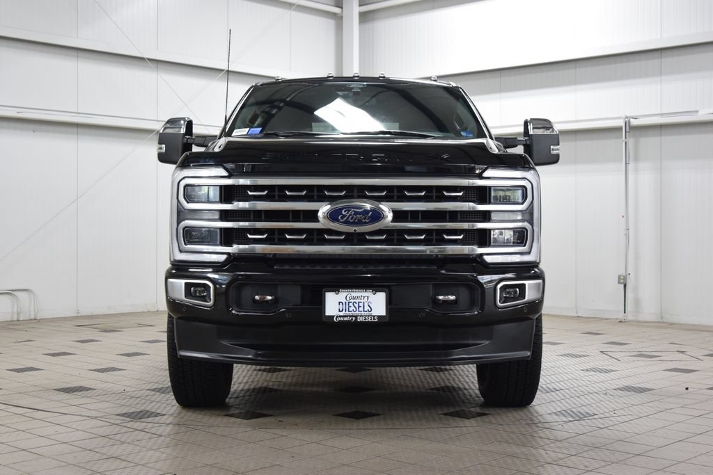 Used 2024 Ford F350 Platinum w/ FX4 Off-Road Package AWD/4WD image 2