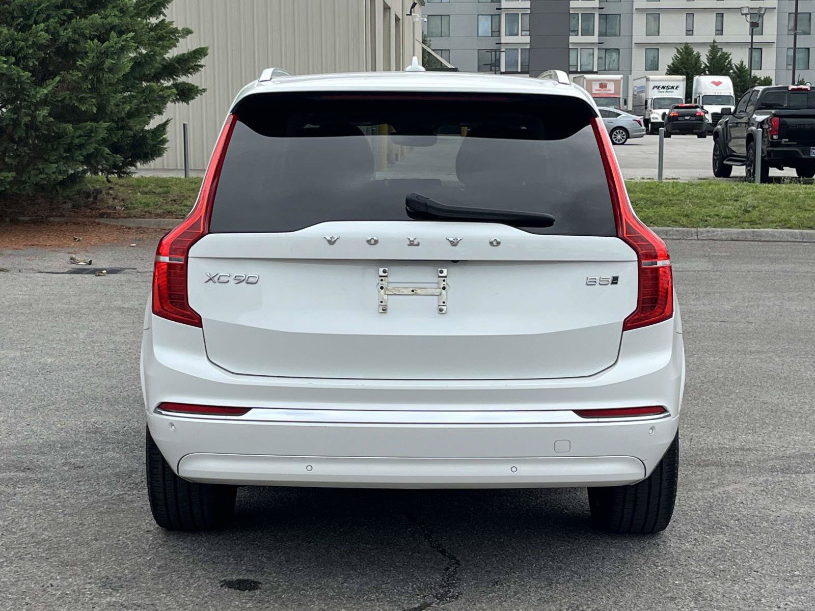 Certified 2023 Volvo XC90 B5 Plus w/ Protection Package AWD/4WD image 6