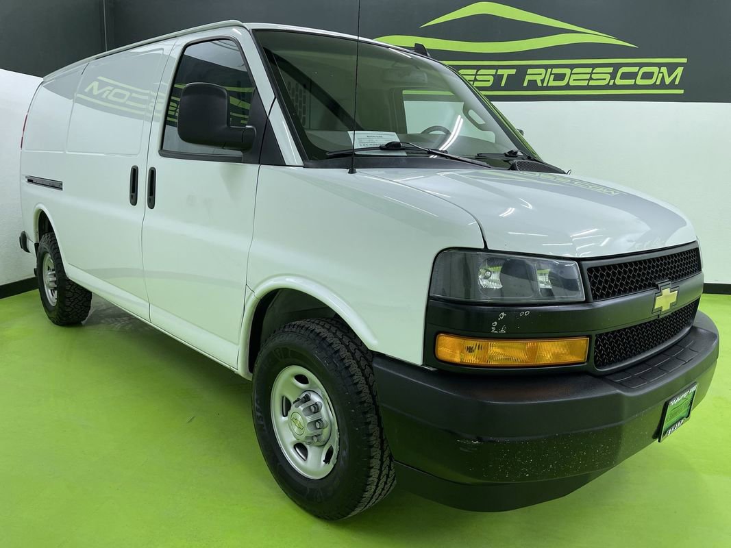 Used 2022 Chevrolet Express 2500 w/ Driver Convenience Package image 2