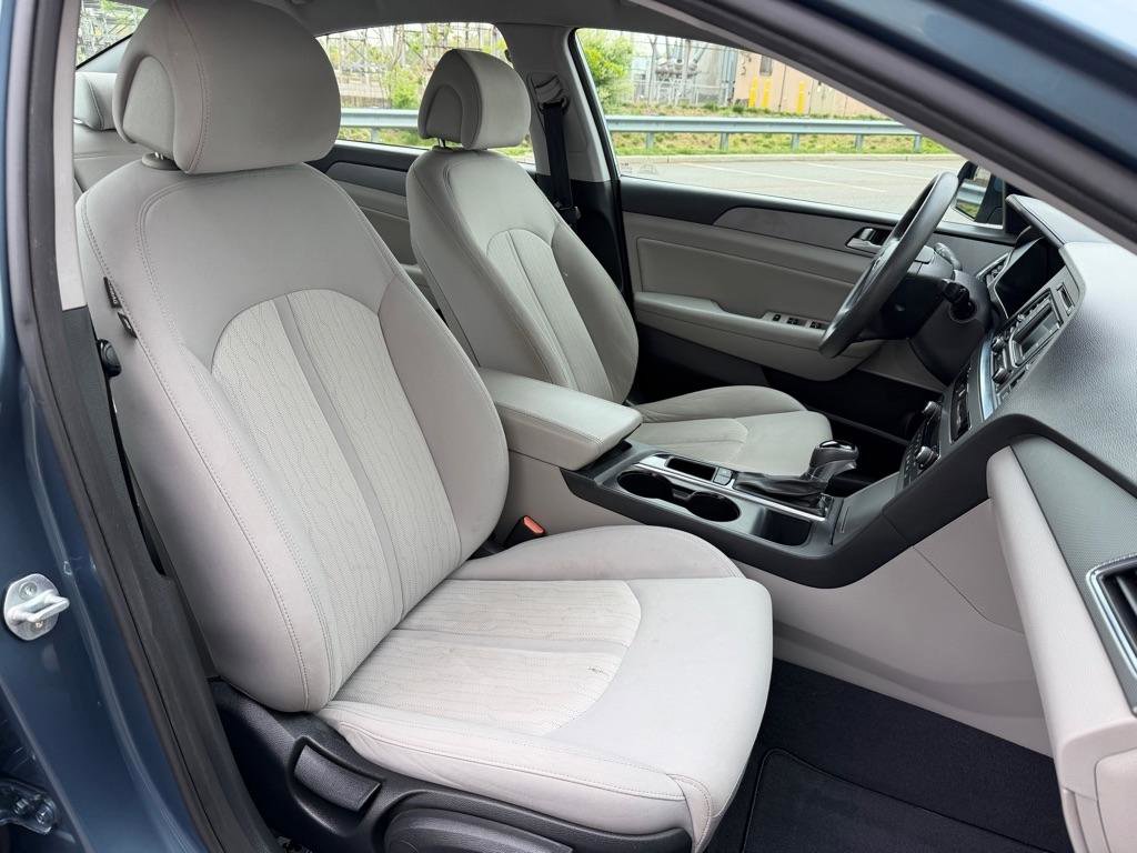 Used 2016 Hyundai Sonata SE FWD image 13