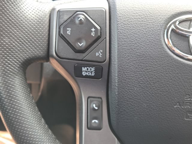 Used 2019 Toyota Tacoma TRD Sport AWD/4WD image 14