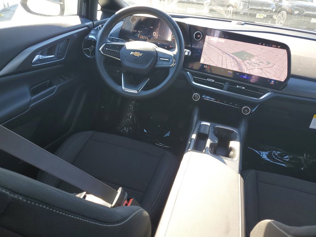 New 2026 Chevrolet Equinox EV LT image 10