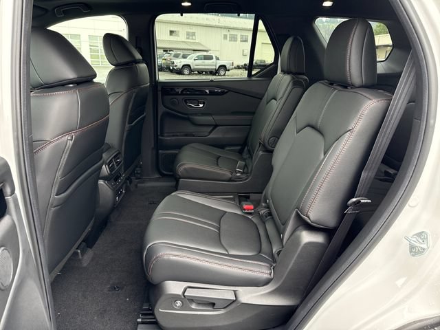 New 2026 Honda Pilot TrailSport image 17