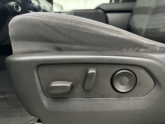 Used 2022 Chevrolet Silverado 1500 Custom image 18