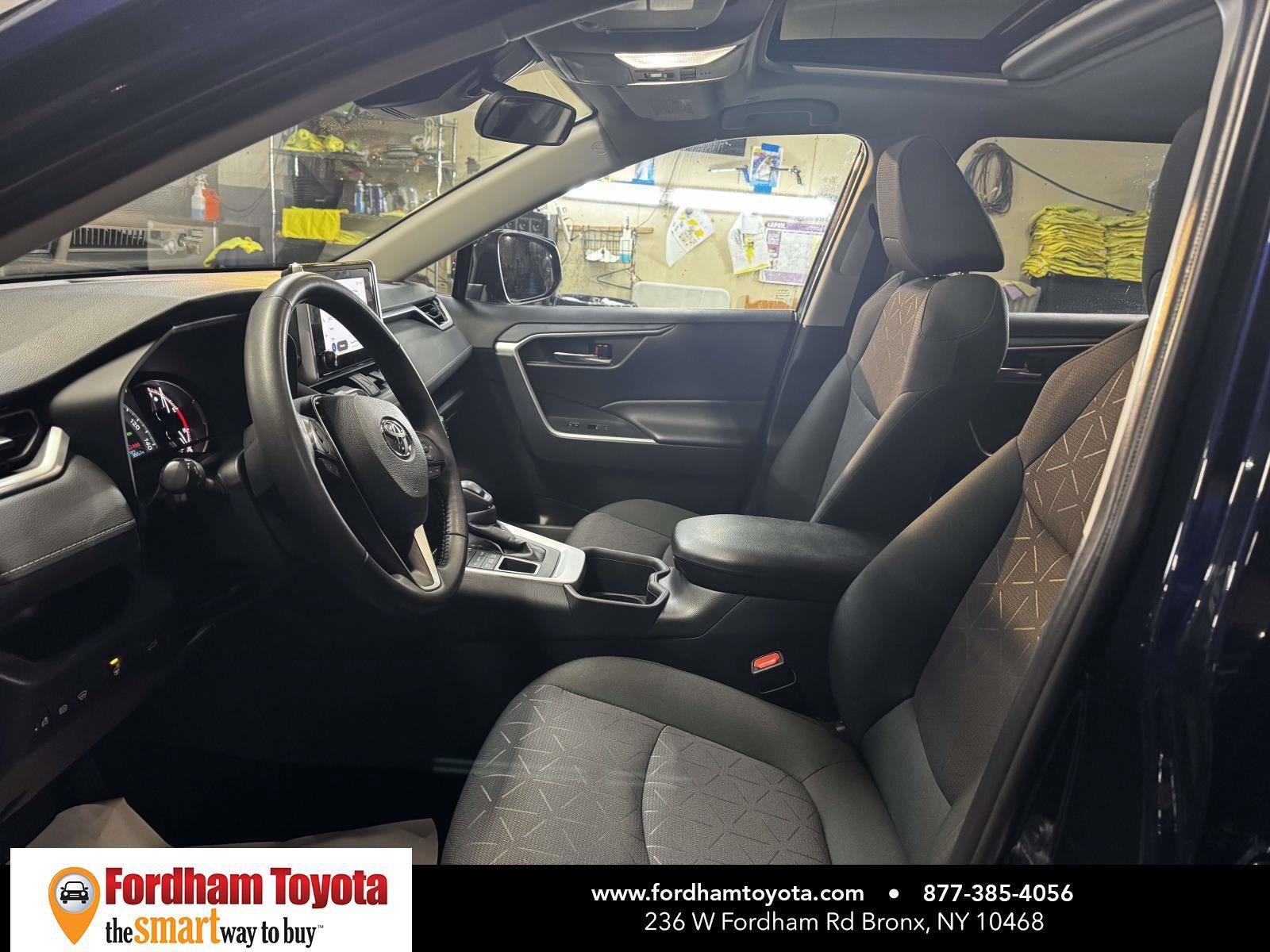 Used 2024 Toyota RAV4 XLE w/ Convenience Package image 15