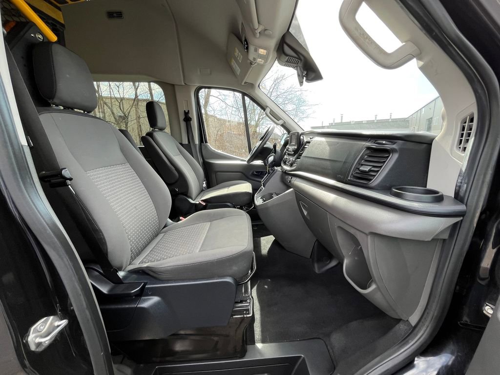 Used 2021 Ford Transit 350 XLT image 32
