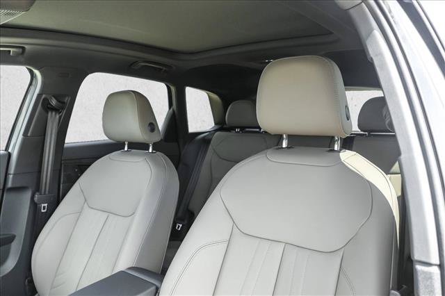 New 2026 Audi Q3 quattro 2.0T AWD/4WD image 12