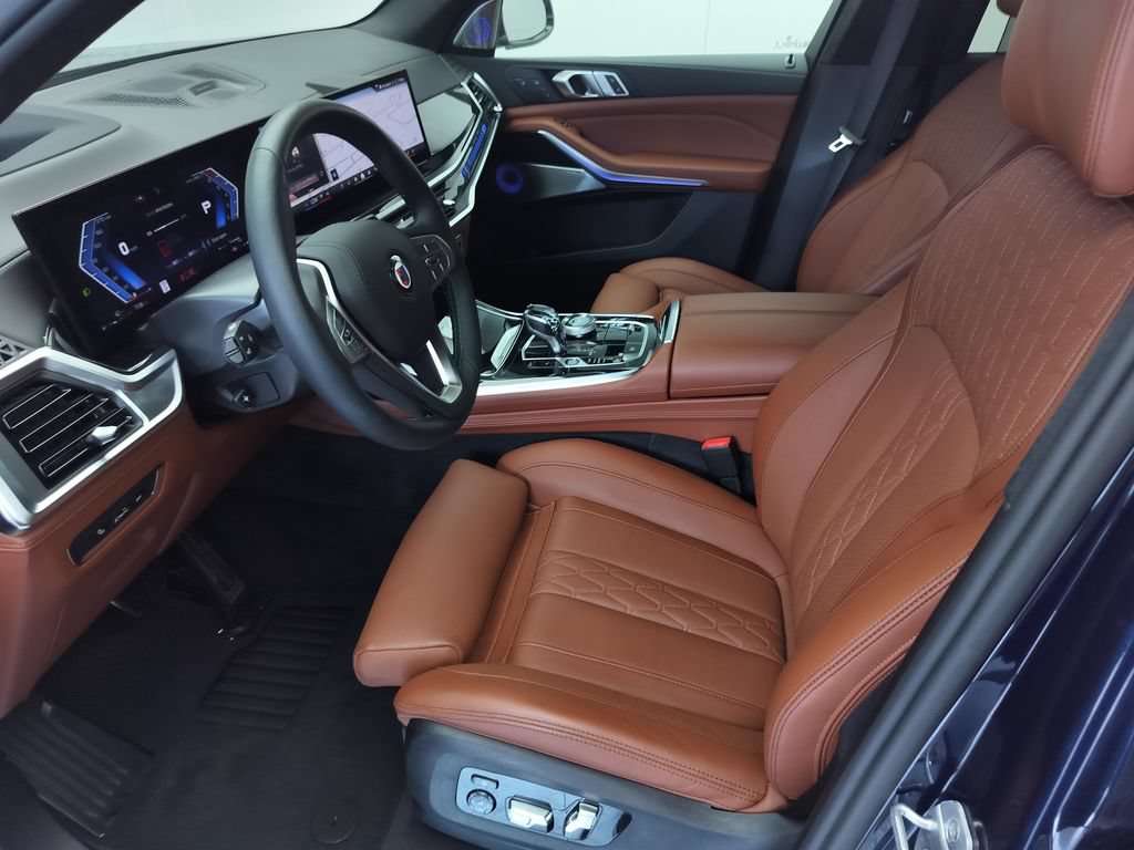 Certified 2026 BMW ALPINA XB7 AWD/4WD image 8