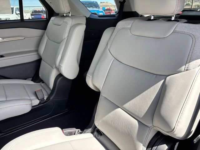 New 2026 Ford Explorer Active image 15