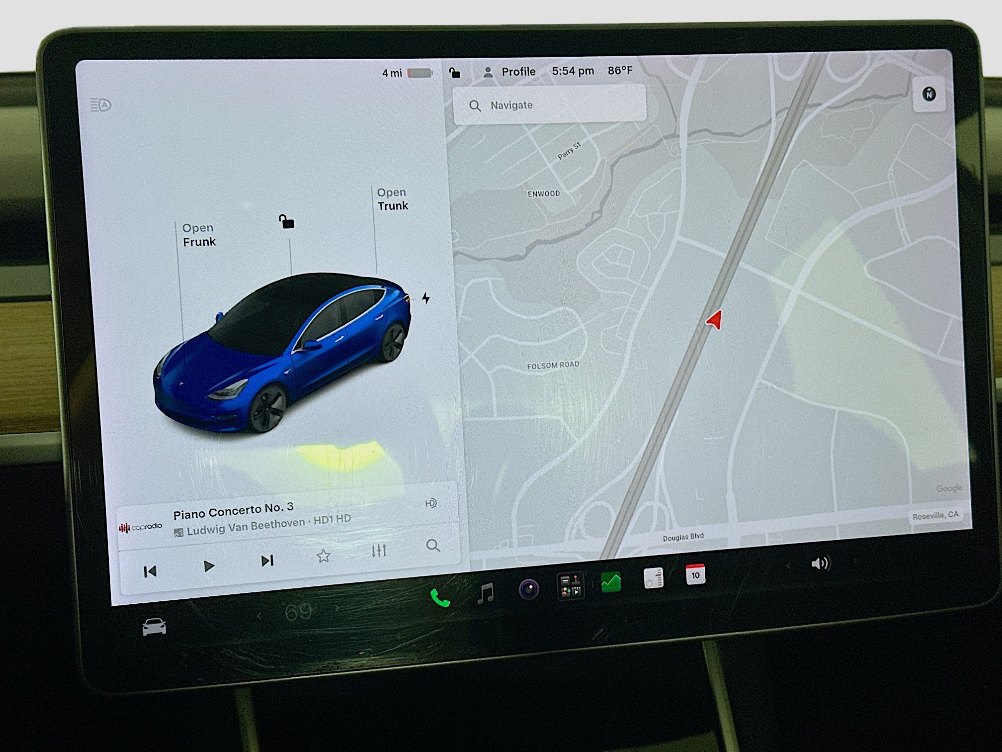Used 2018 Tesla Model 3 Long Range RWD image 21