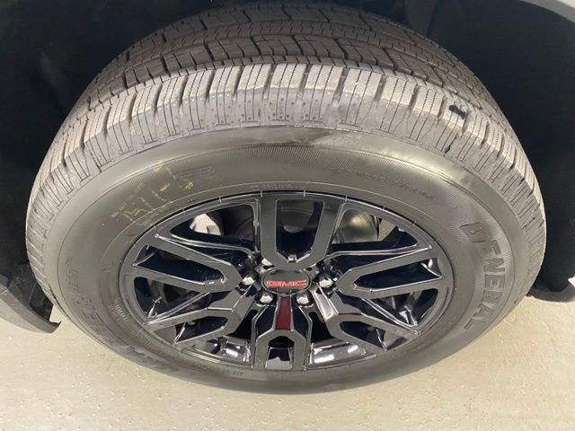 New 2025 GMC Sierra 1500 Elevation image 4