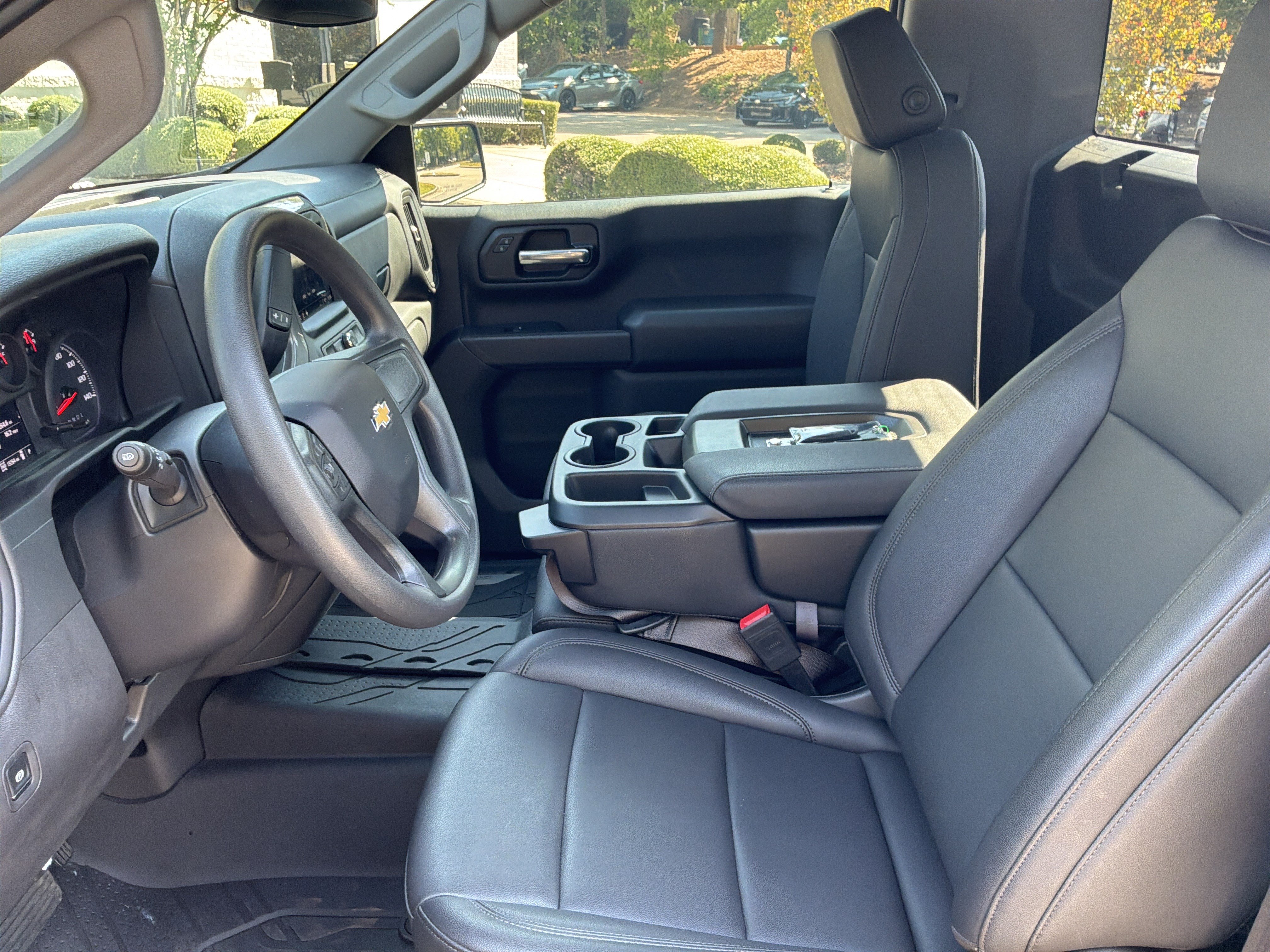 Used 2025 Chevrolet Silverado 1500 W/T w/ WT Safety Package AWD/4WD image 16