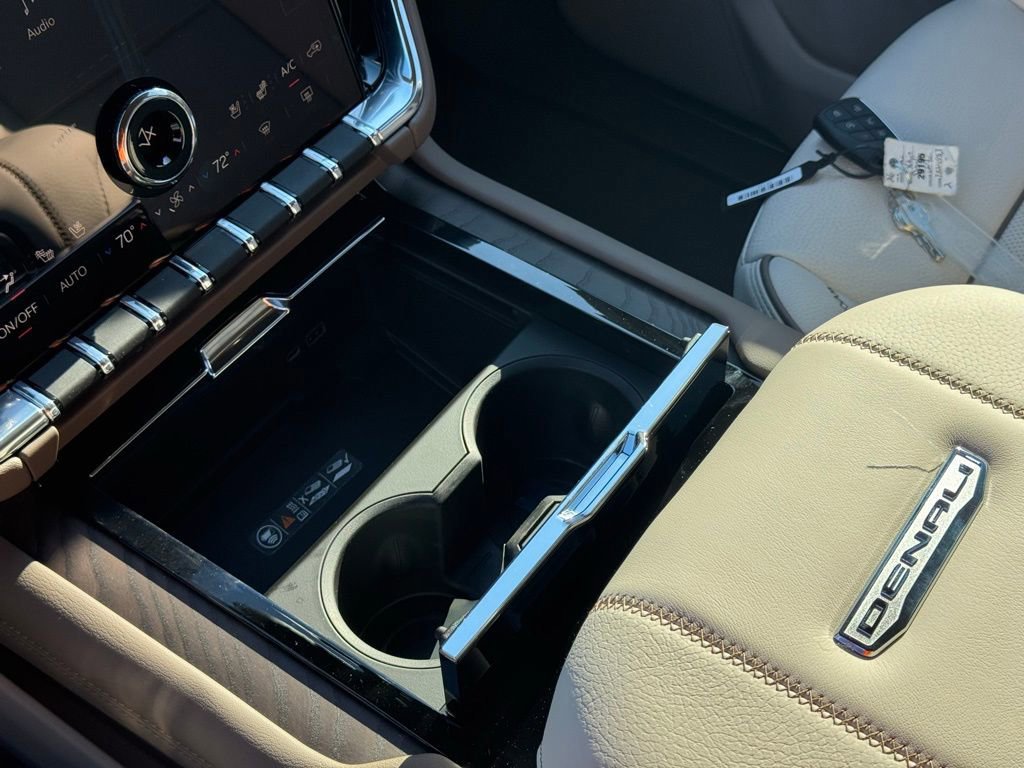 New 2026 GMC Yukon Denali w/ Denali Reserve Package image 33