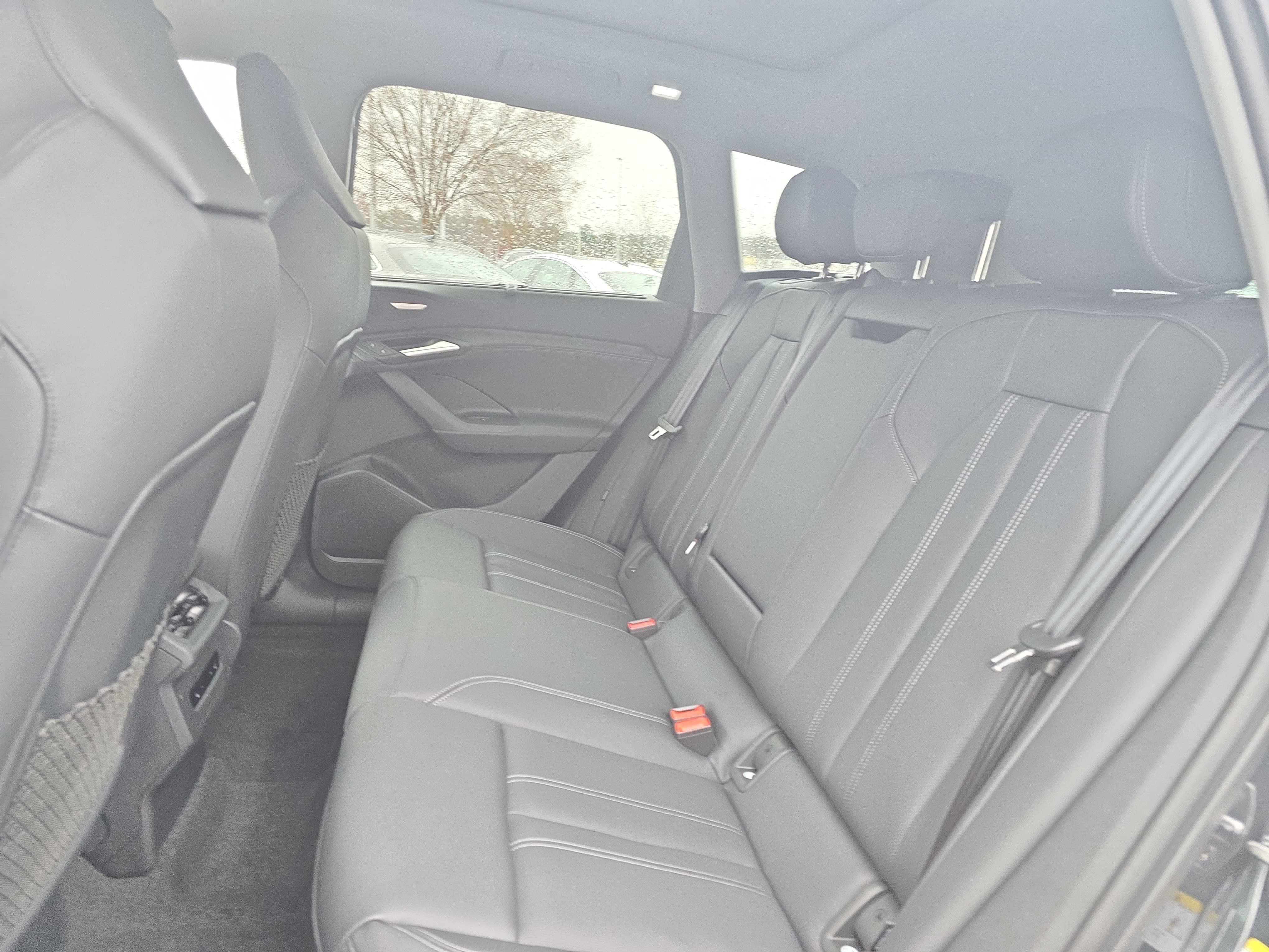 New 2025 Audi Q6 e-tron Premium Plus image 14