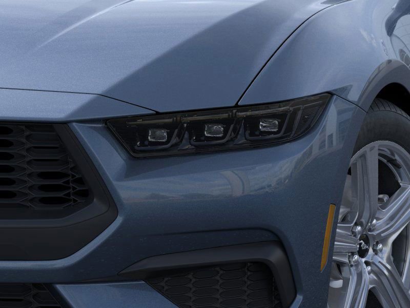 Used 2026 Ford Mustang Coupe RWD image 21