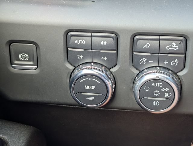 Used 2024 GMC Sierra 2500 AT4 w/ AT4 Preferred Package AWD/4WD image 23