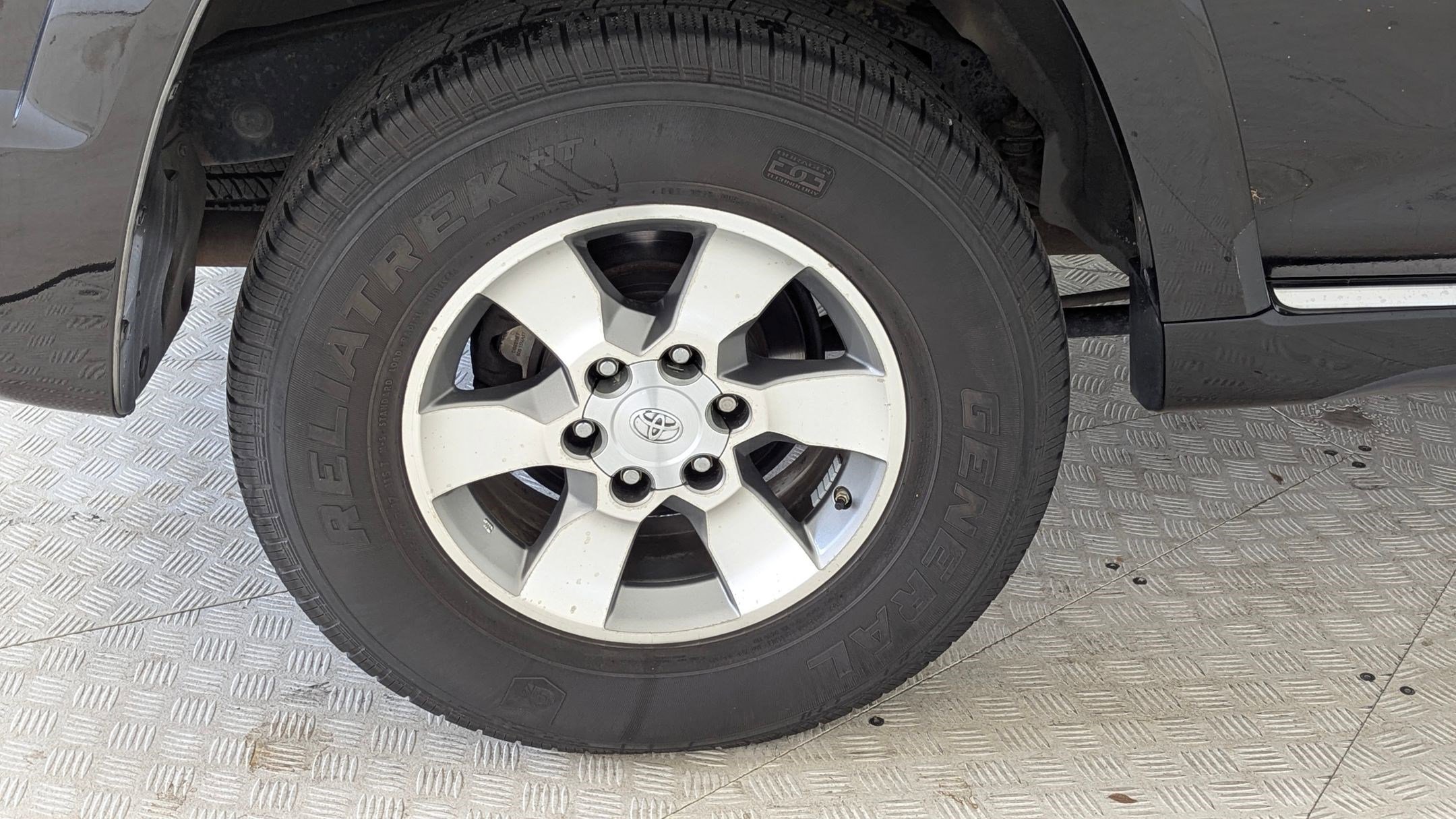 Used 2010 Toyota 4Runner SR5 image 12