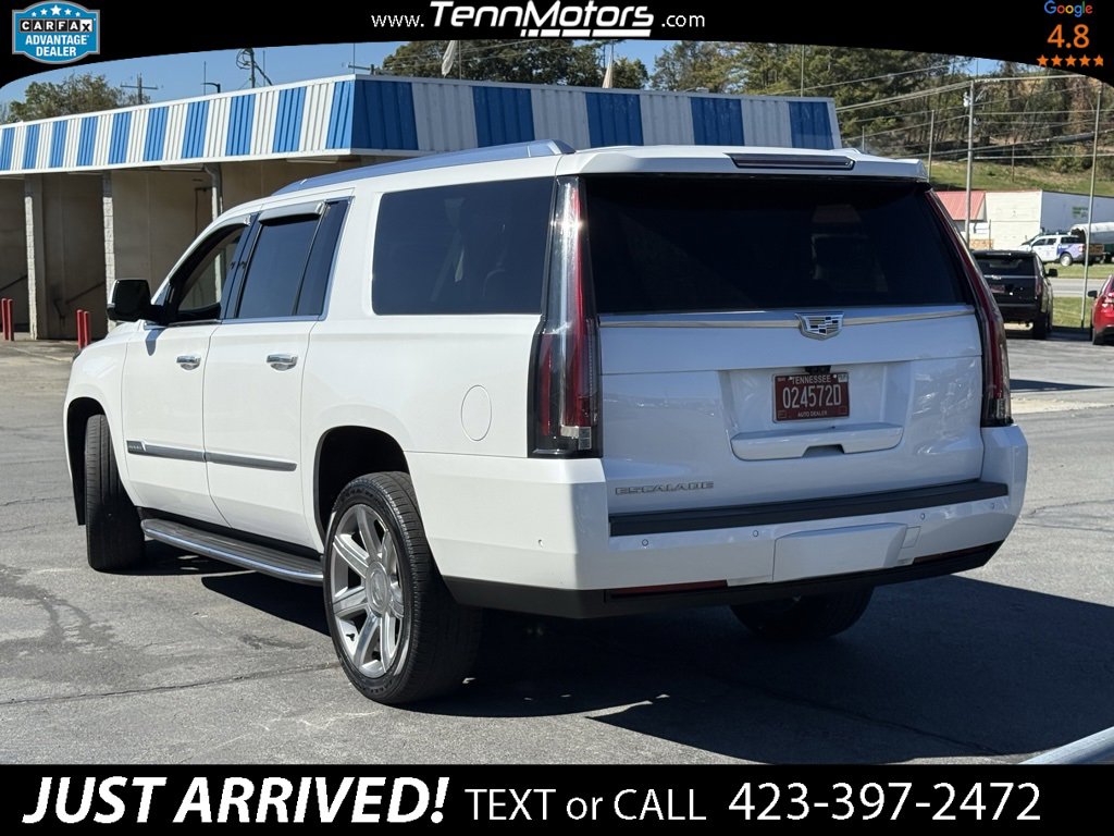 Used 2020 Cadillac Escalade ESV Premium Luxury image 7