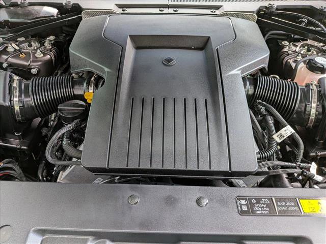 Certified 2025 Land Rover Defender 110 image 24