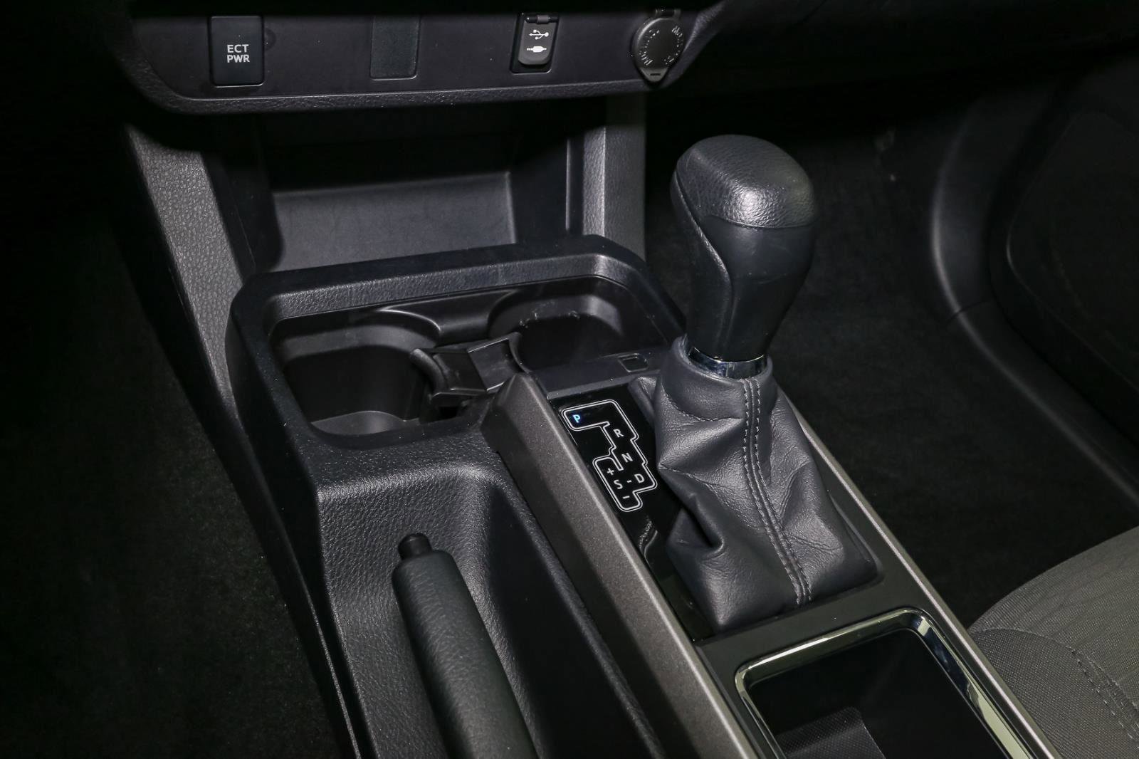 Used 2017 Toyota Tacoma SR5 image 29