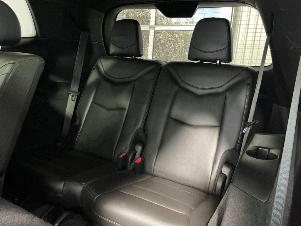 Used 2023 Cadillac XT6 Luxury image 26