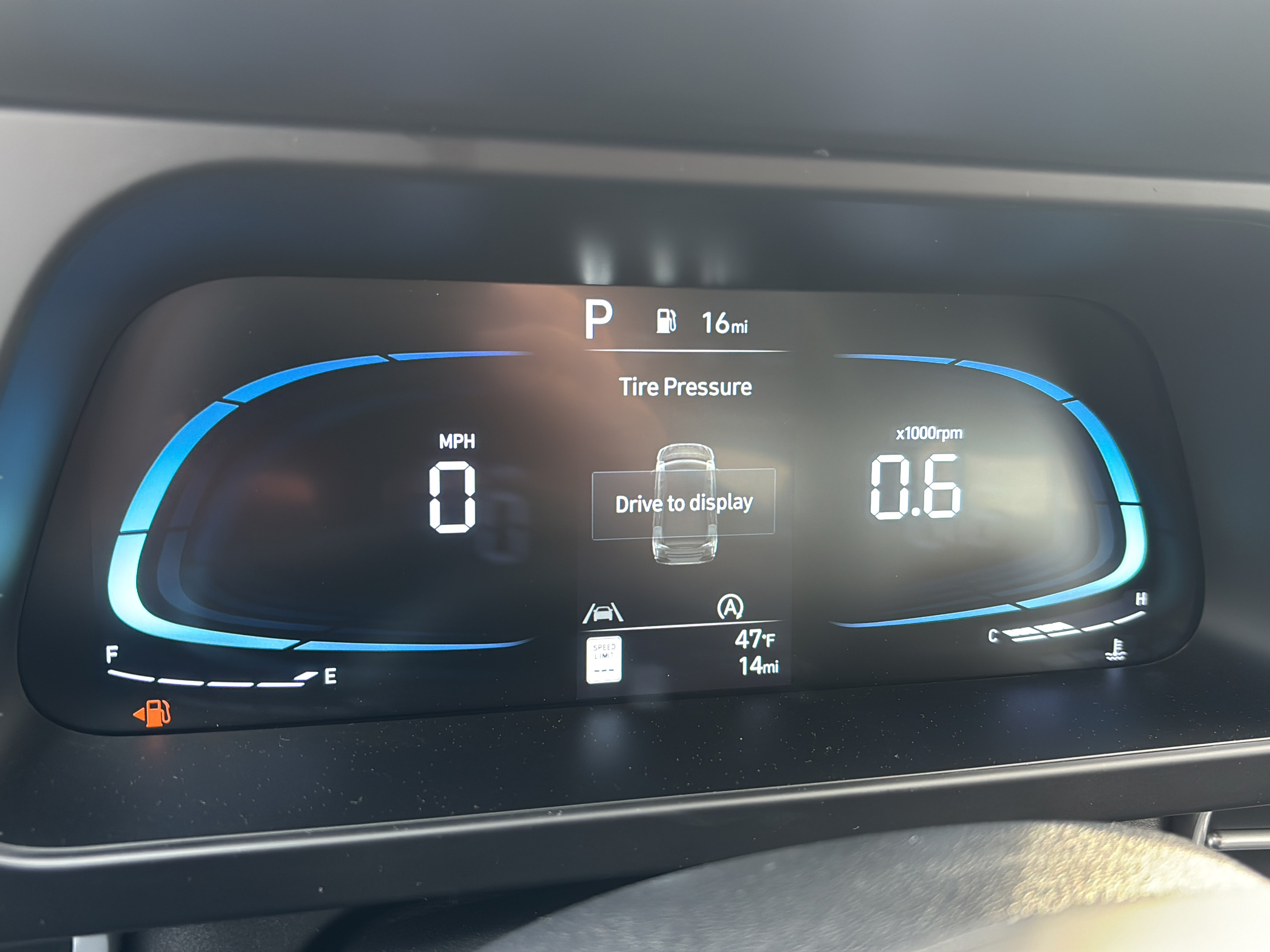 Certified 2026 Hyundai Elantra SE FWD image 13