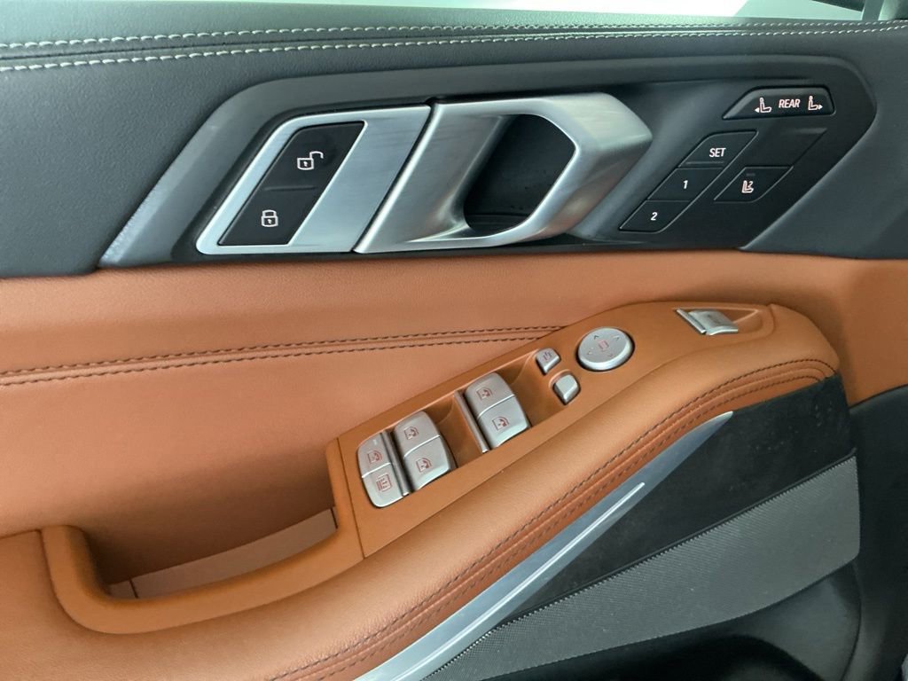 Certified 2025 BMW X7 xDrive40i AWD/4WD image 18