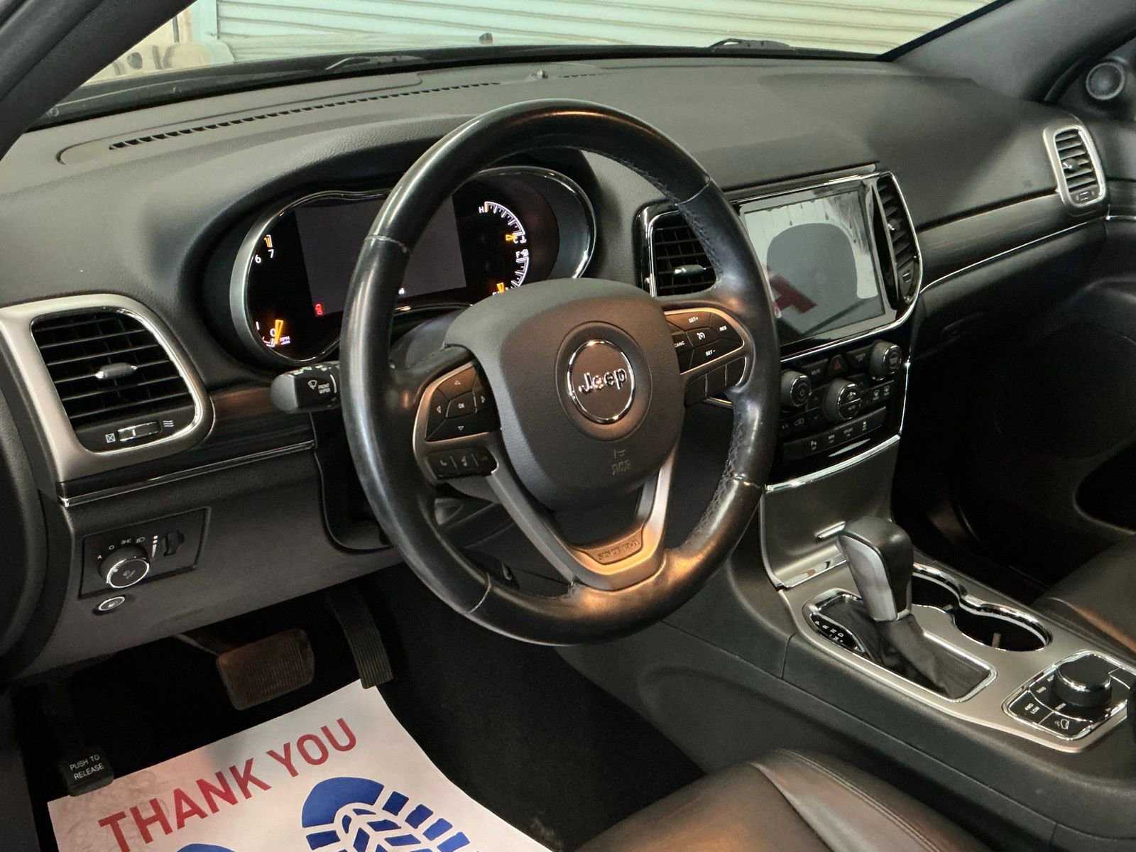 Used 2019 Jeep Grand Cherokee Limited image 9