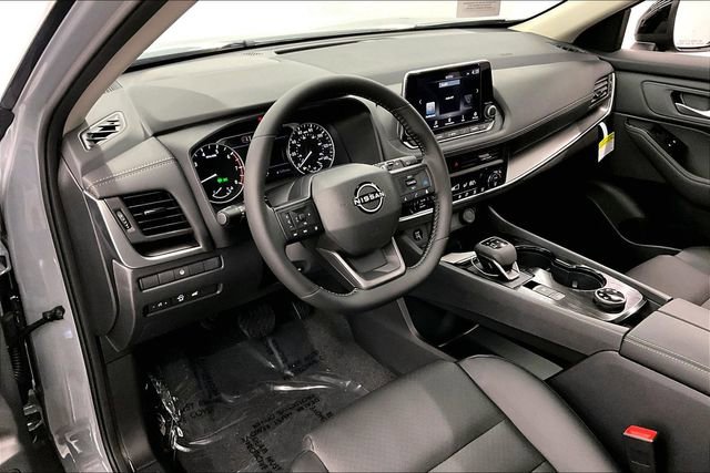 New 2026 Nissan Rogue Dark Armor image 7