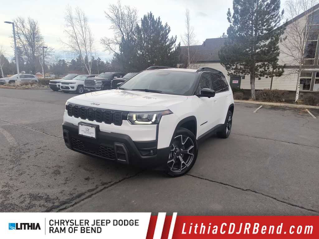 New 2026 Jeep Cherokee Overland w/ Trailer Tow Group