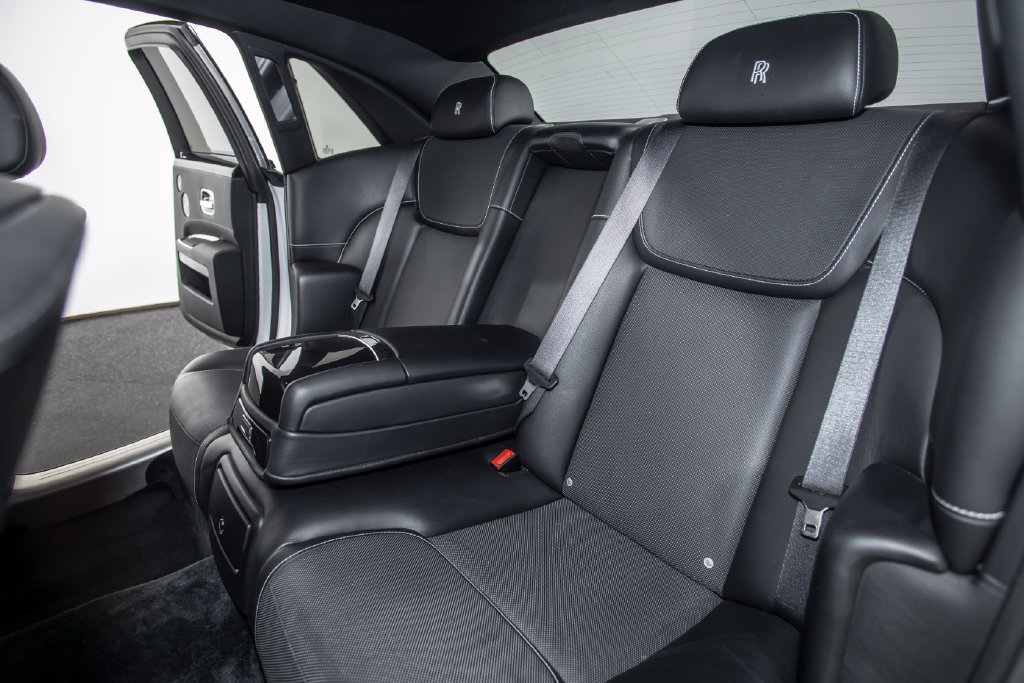 Used 2019 Rolls-Royce Ghost RWD image 5